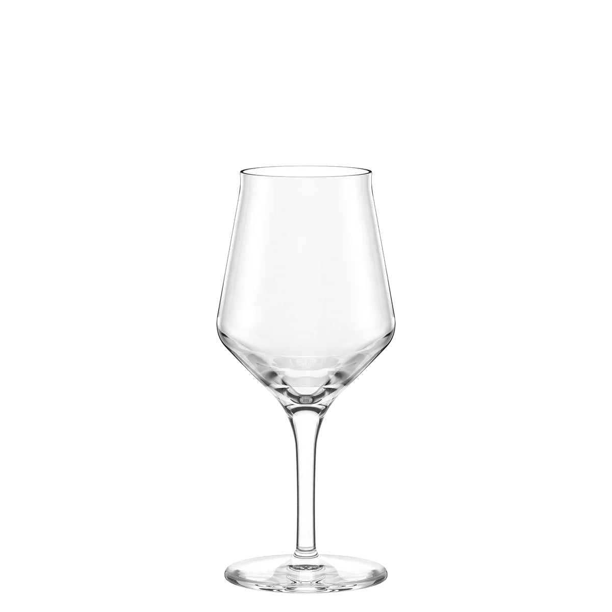 Copa de cerveza artesanal de Stölzle Lausitz, mostrando su cáliz técnico y diseño ergonómico en cristal transparente sin plomo.