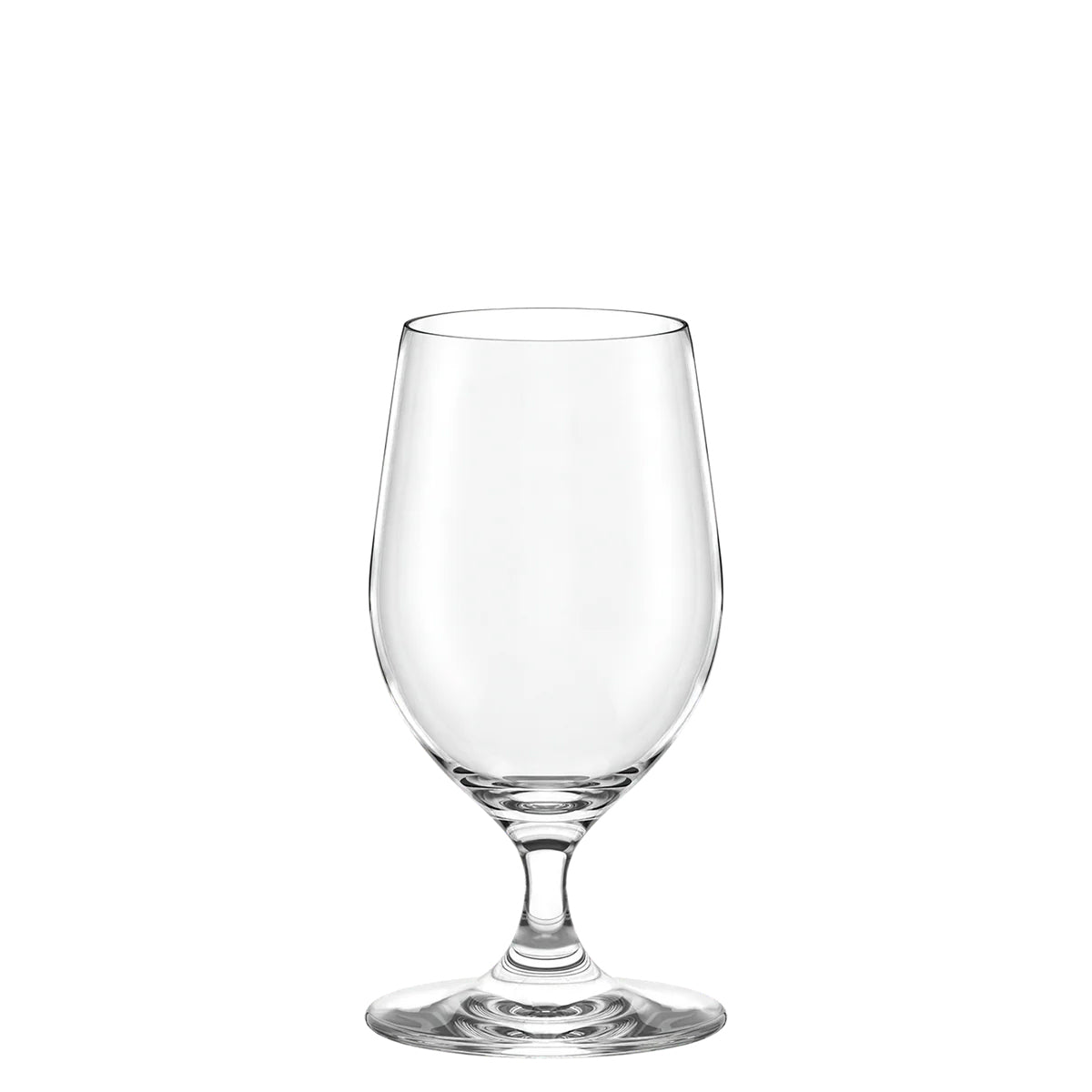 Vaso de agua mineral de Stölzle Lausitz, mostrando su silueta clásica y equilibrada de 295 ml en cristal transparente sin plomo.