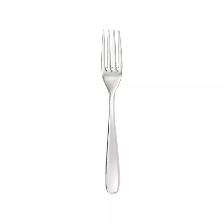 Tenedor de mesa en acero inoxidable 18/10 de la colección Grand City de Fortessa, mostrando su pulido espejo y líneas rectilíneas.