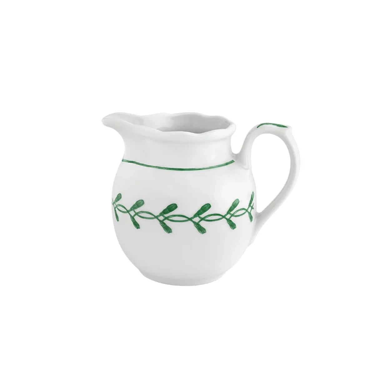 Vista lateral de la jarra de leche mediana de 30 cl en porcelana blanca con ribete verde de la colección Jane Verde de Vista Alegre Hotelware para canal HORECA.