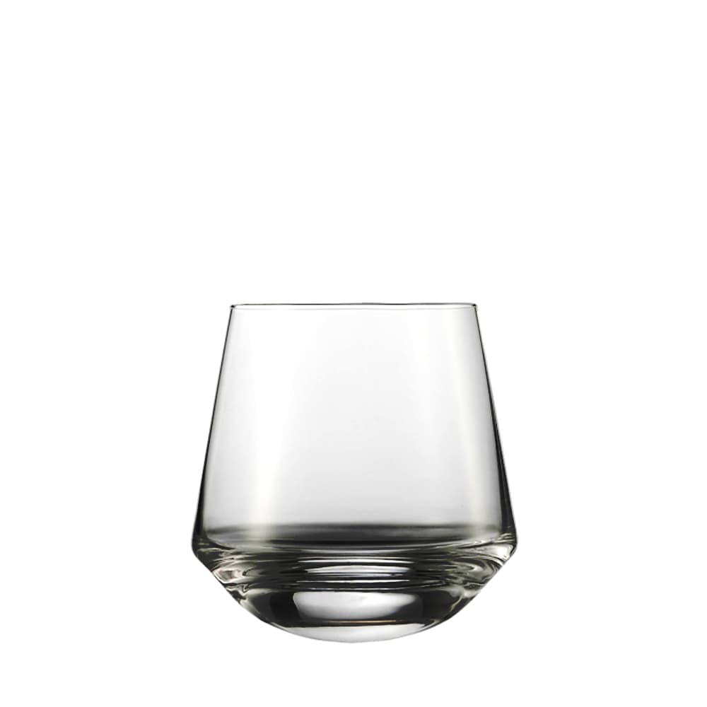Vaso Dancing de la colección Bar Special de Zwiesel Glas, mostrando su innovadora base convexa en cristal transparente Tritan®.