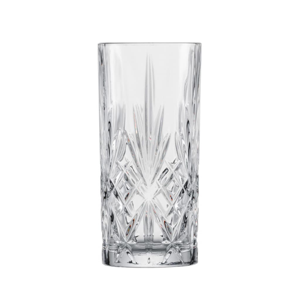 Vaso alto Show Schott Zwiesel con cóctel y hielo en barra elegante