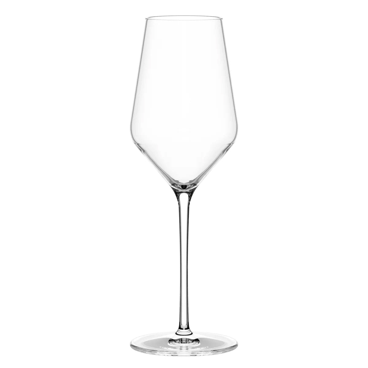 Copa de vino blanco de la colección Quatrophil de Stölzle Lausitz, mostrando su inconfundible diseño angular y moderno en cristal transparente.