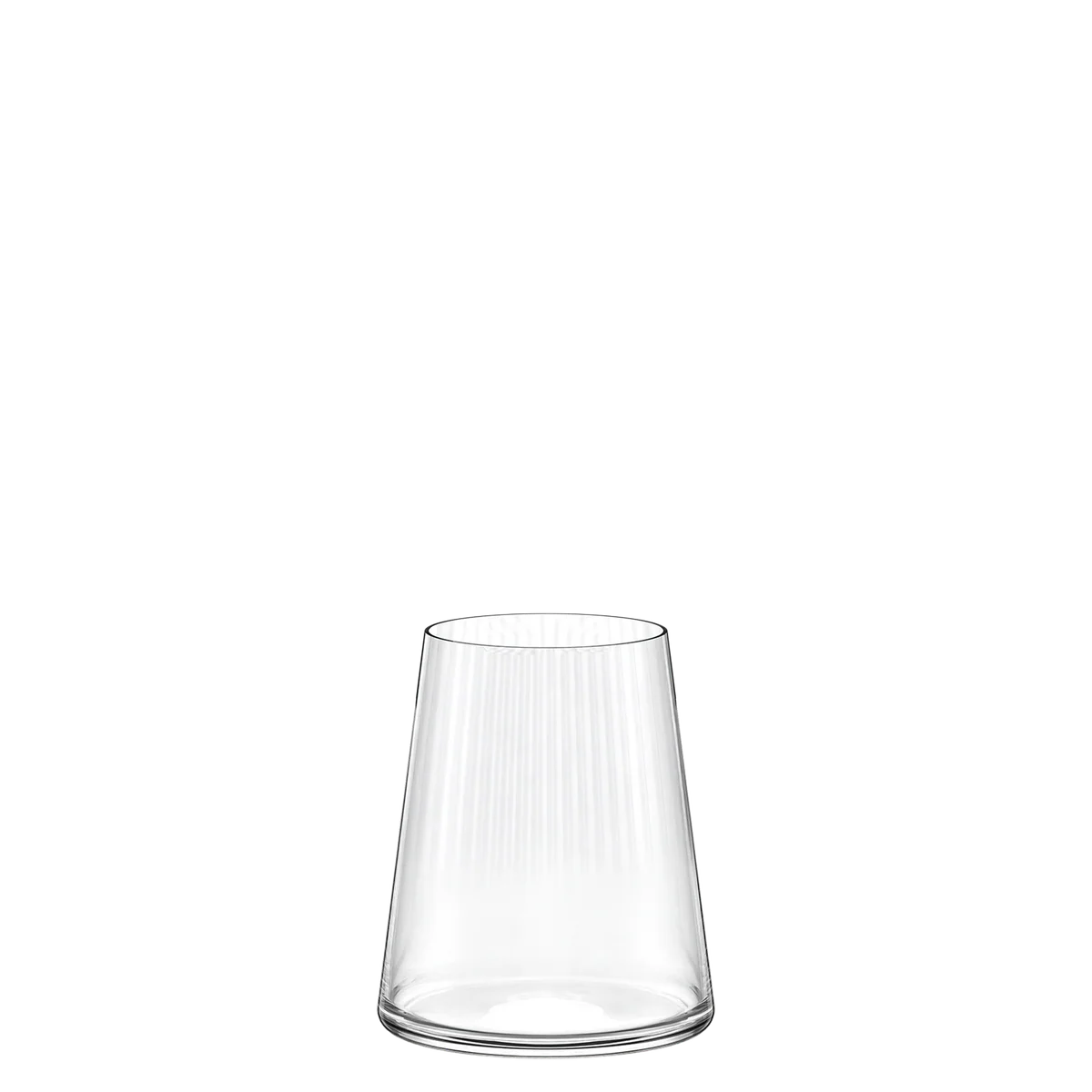 Vaso de vino blanco de la colección Symphony de Stölzle Lausitz, mostrando su silueta estilizada y líneas verticales internas en cristal transparente.