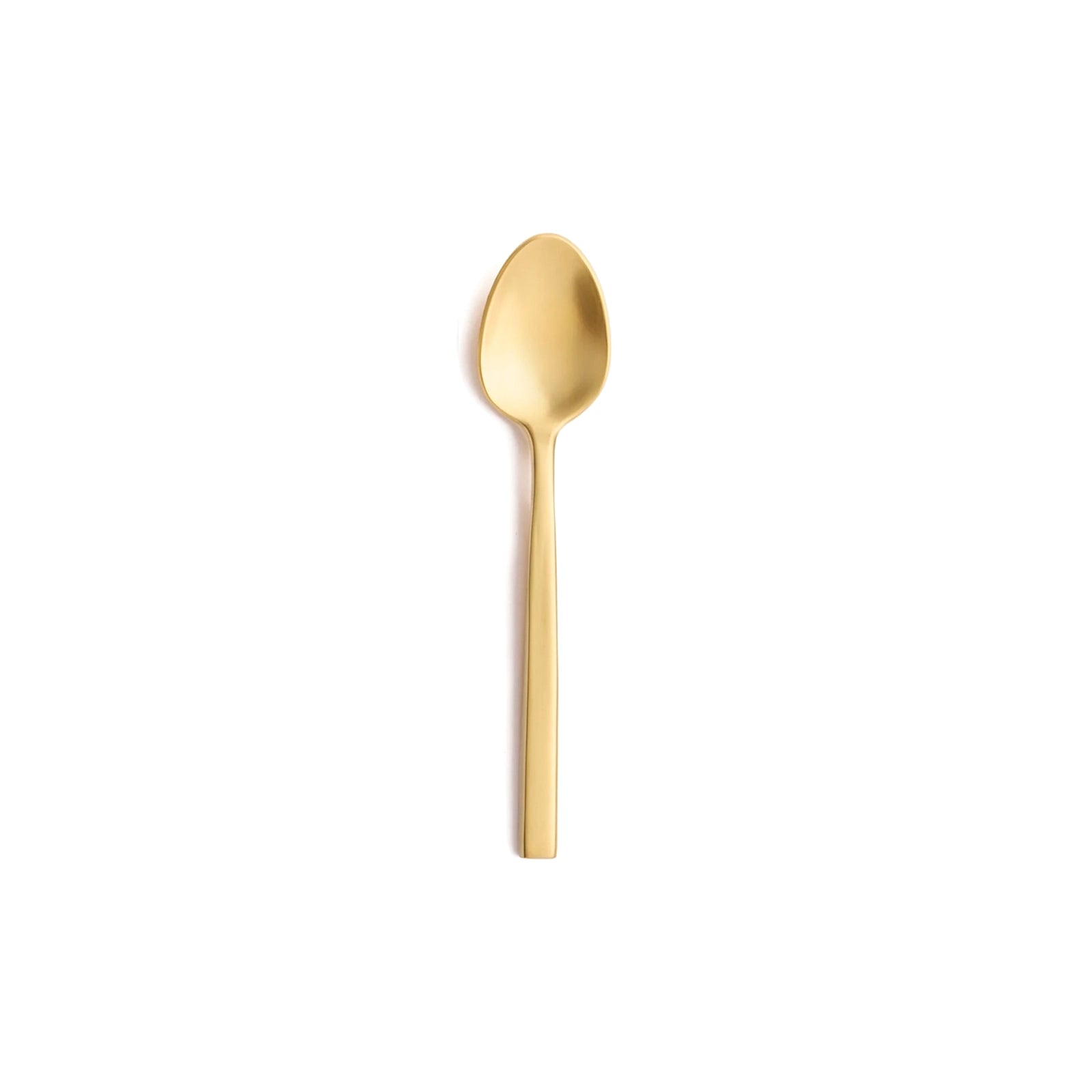 Cucharita para café espresso en acabado oro satinado PVD de la colección Arezzo Brushed Gold de Fortessa, mostrando su mango de base cuadrada.