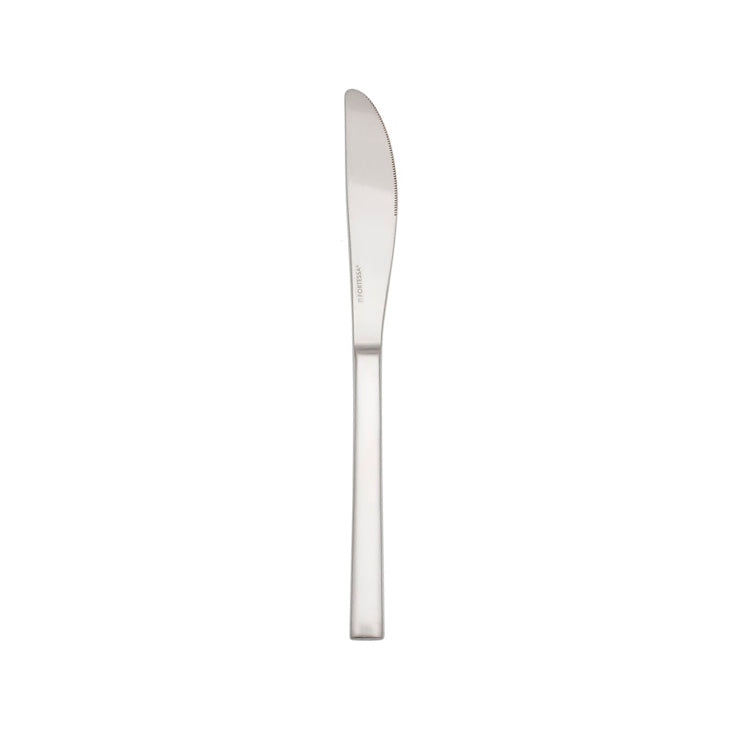 Cuchillo de mesa principal de mango sólido (Solid Handle) de la colección Arezzo Brushed de Fortessa para el sector HORECA. Acabado satinado mate forjado en una sola pieza.