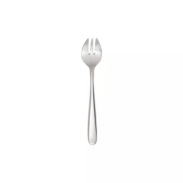 Tenedor para ostras en acero inoxidable 18/10 de la colección Grand City de Fortessa, mostrando su pulido espejo y tres púas de formato micro.