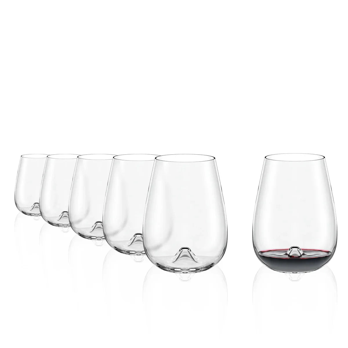 Vaso Vino Vulcano de Stölzle Lausitz lleno de vino tinto, listo para degustar.